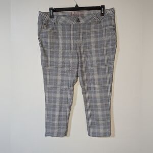 22W Sabrina Lauren Cropped Plaid Stretchy Pants
